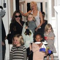 Angelina Jolie takes her children to visit Gwen Stefani | Picture 88188